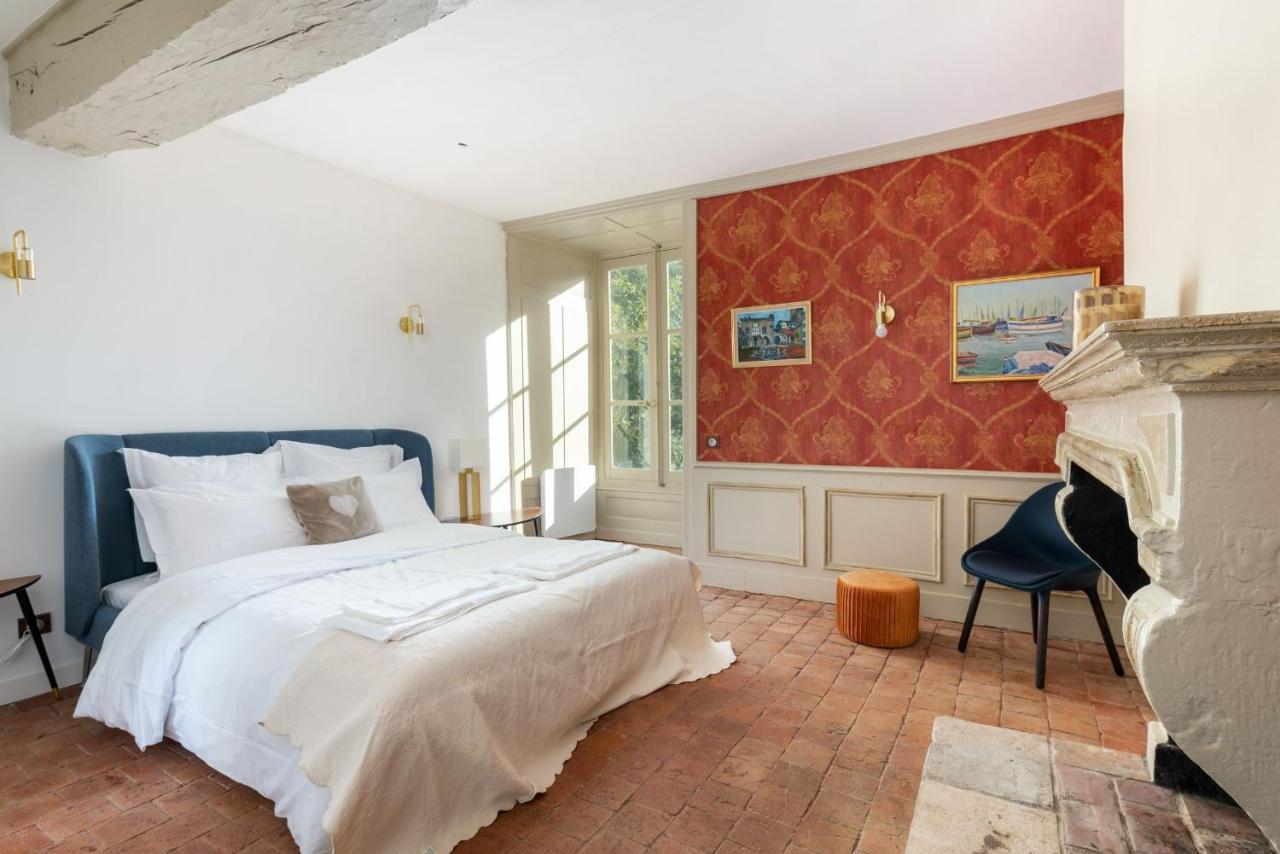 Appartements Au Chateau Ars Ars-sur-Formans Exterior foto