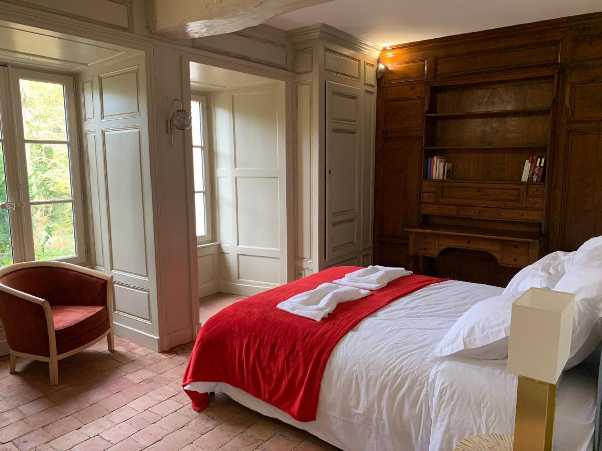 Appartements Au Chateau Ars Ars-sur-Formans Exterior foto