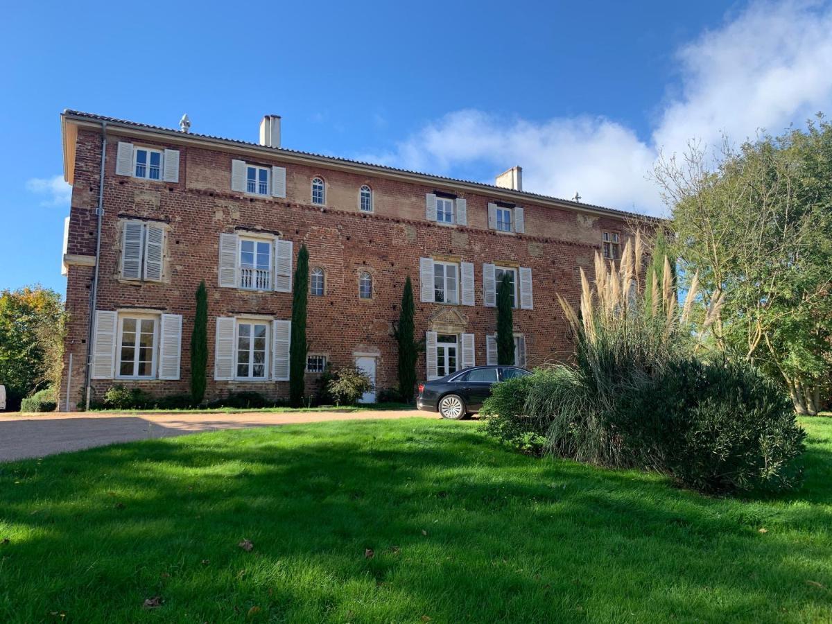 Appartements Au Chateau Ars Ars-sur-Formans Exterior foto